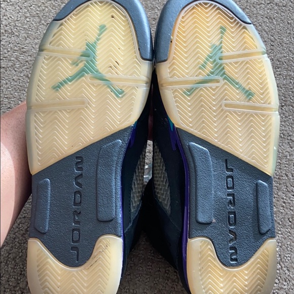Jordan 5 Retro Black Grape - Picture 4 of 7
